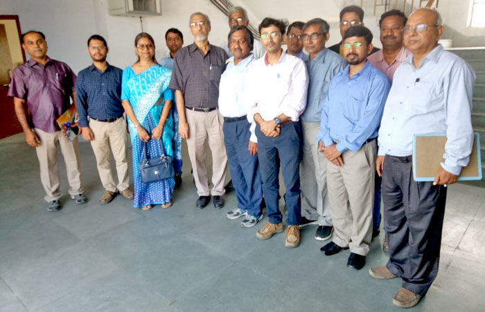 Hon'ble Vice Chancellor with faculties at Kalyani campus of NSOU
